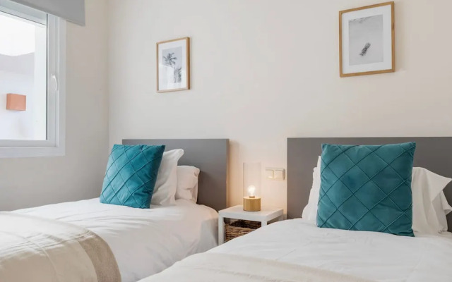 Scenic Apartment in Alcazaba Lagoon Ref M55