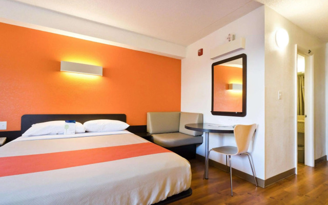 Motel 6 Springfield, VA - Washington DC Southwest