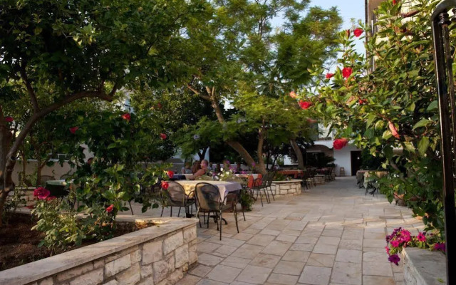Marie Hotel