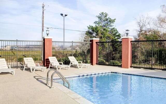 Quality Inn & Suites Bryan-College Station