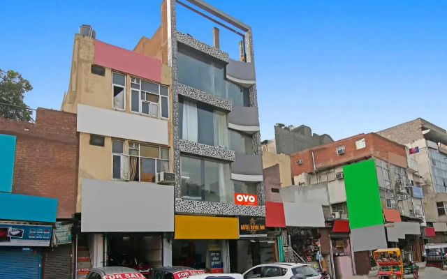 Oyo Flagship 703124 Hotel The Royal