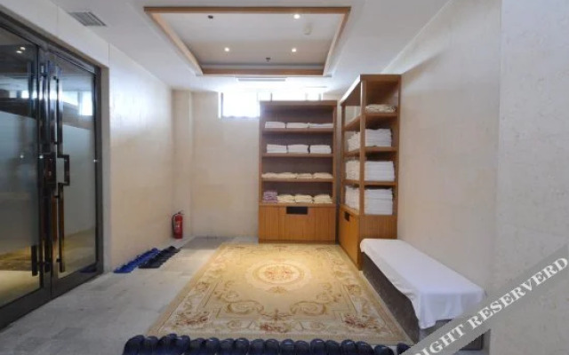 Nanjing Tangjia Yupin Hot Spring Hotel