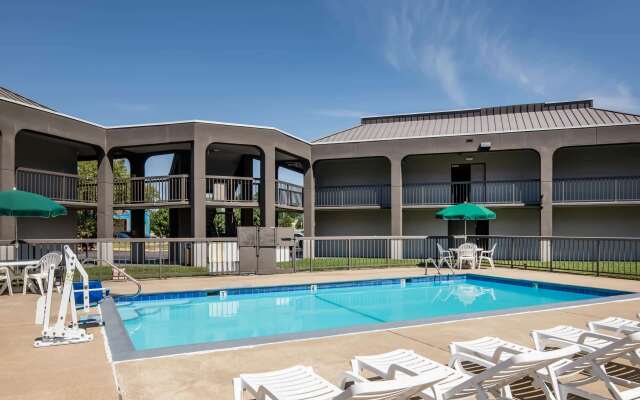 Days Inn by Wyndham Wilson