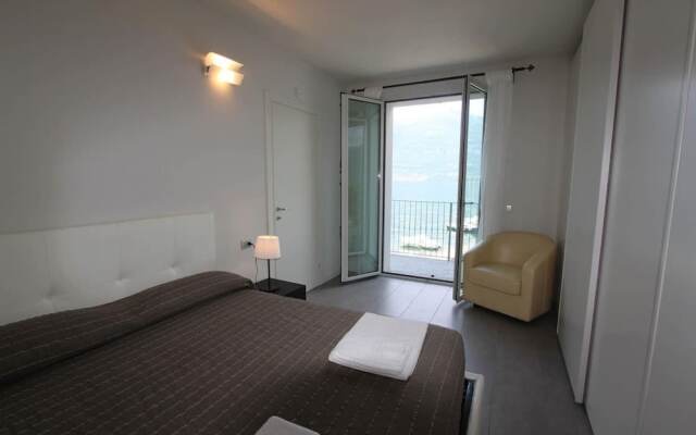 The Green House on the Lake