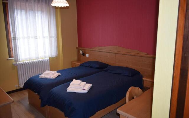 Lozzo di Cadore - Dolomiti - Piazza IV novembre