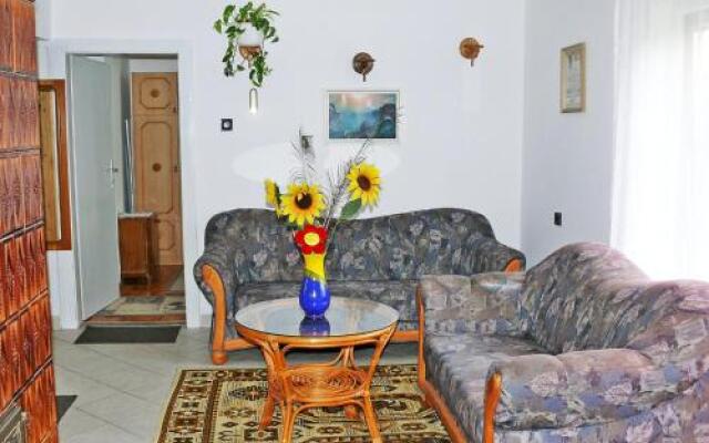 Holiday Home Balaton H448