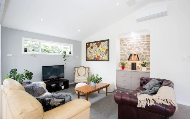 Armidale Cottage