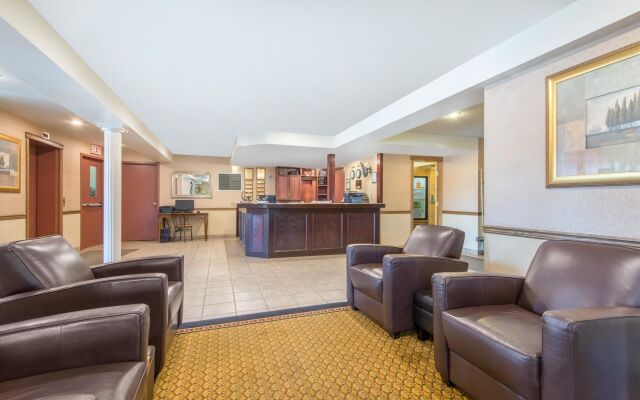 Ramada by Wyndham Lloydminster