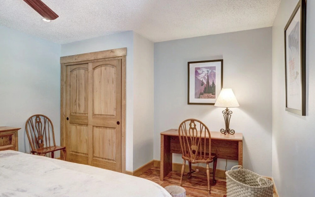 Sophie's Chalet 3 Bedroom Townhouse by RedAwning