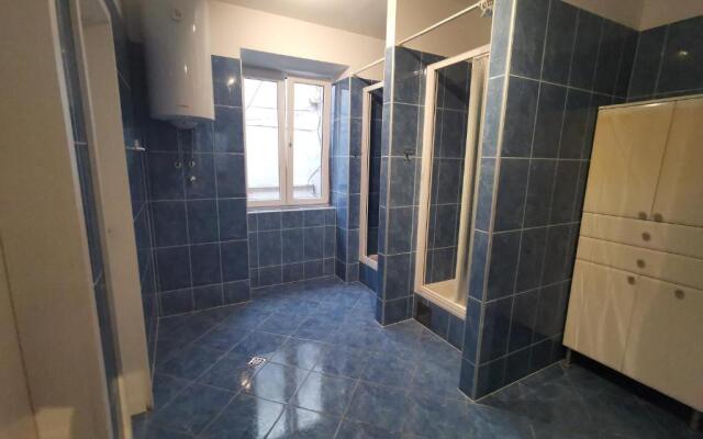 Spacious 140m2 Downtown 3 Bedroom Apartment