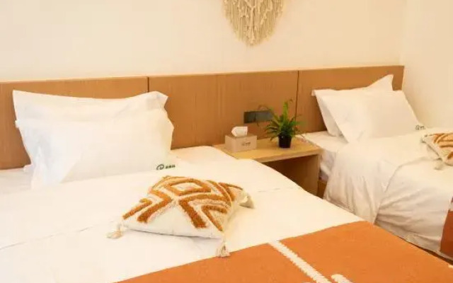 Mini Radius Guesthouse
