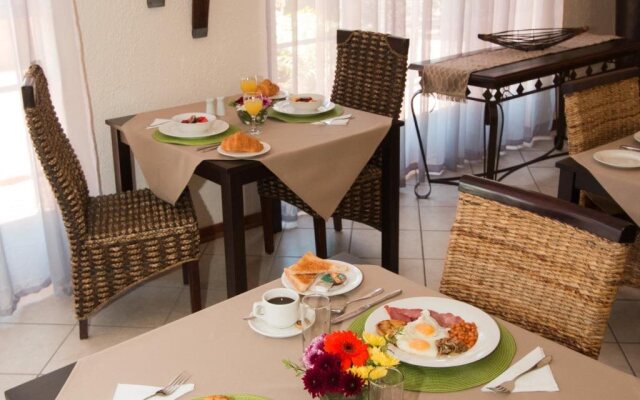 Summer Garden Guest House (Urban Jungle)