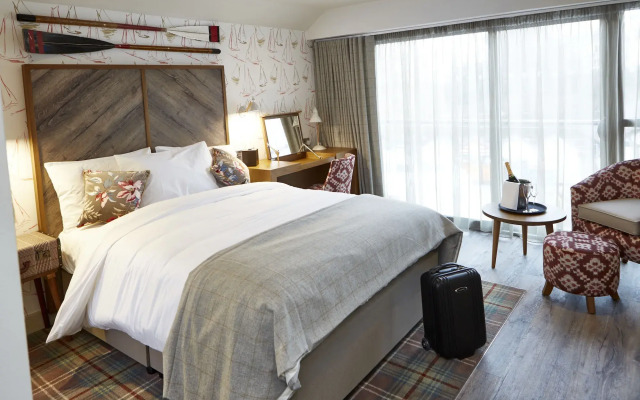 The Boathouse & Riverside Rooms