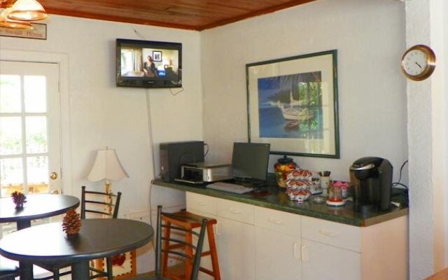 Island Breeze Inn
