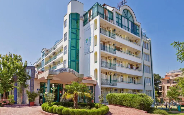 Perla Plaza Hotel