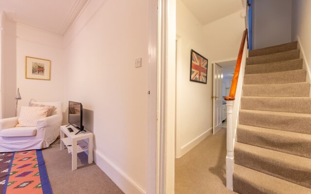 Spacious 3 Bedroom House With Garden - Hammersmith