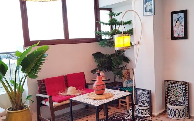 Art riad au bord de la mer
