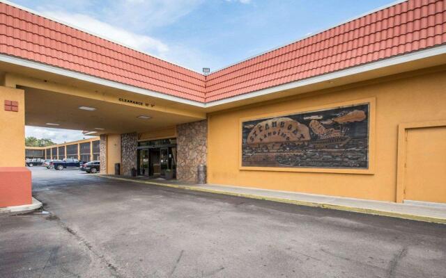 Quality Inn & Suites Palatka Riverfront