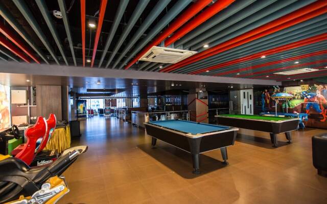 OYO 10881 Hotel Club 29