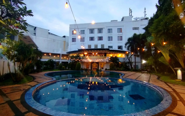 The Sun Hotel Sidoarjo