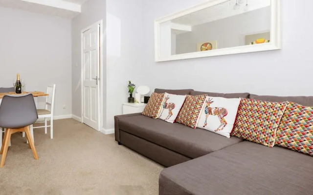 Stirling Central Apartment