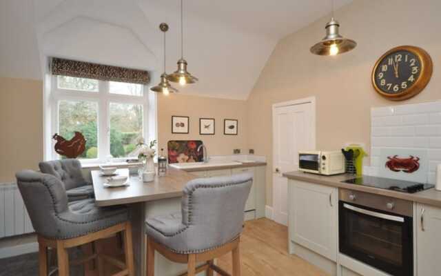 Country Estate - Courtyard Apartment, Llandenny