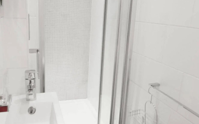 Piccadilly Apartments