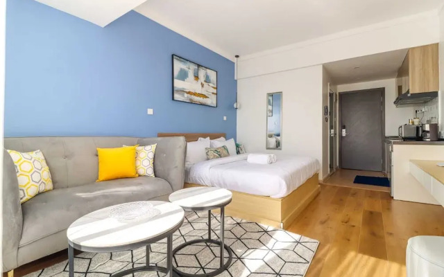 Upperhill View Palace Apartment