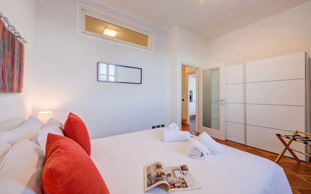 Incanto Sul Lago Pied Dans L' Eau