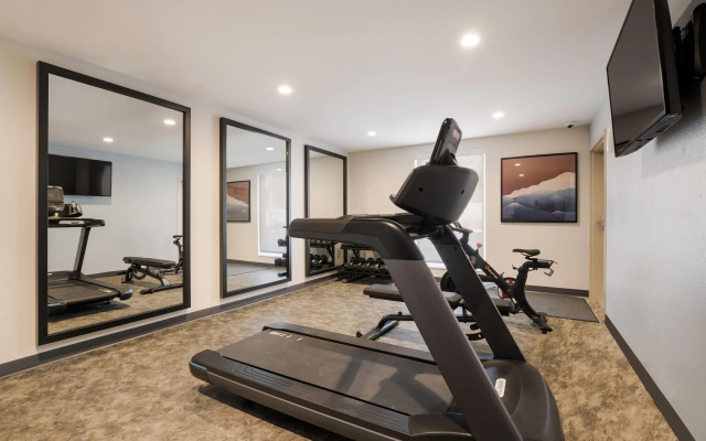 Everhome Suites Corona