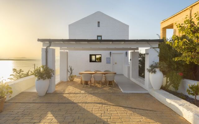 Villa Anton by Cura Villas Collection