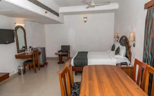 Hotel Maurya International