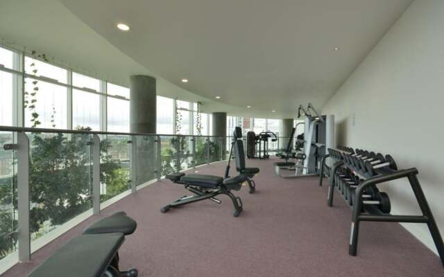 1 Bedroom Apartment With Gym and Terrace