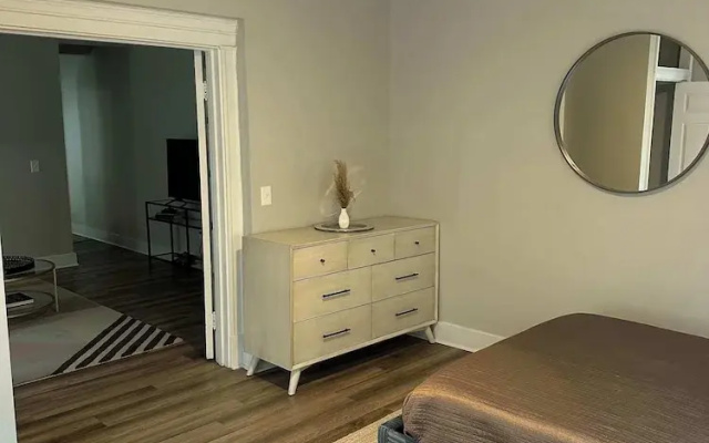 Luxe Spot 2
