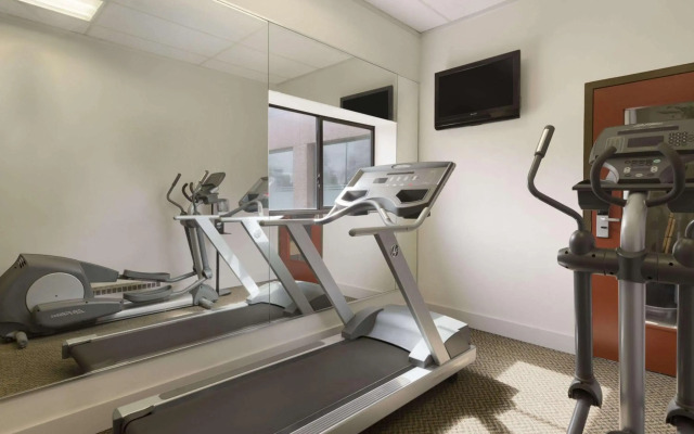 Travelodge by Wyndham Vancouver Airport