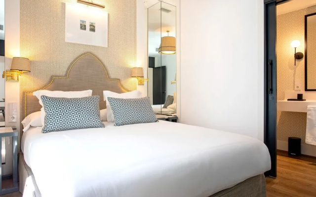 Exclusive Apartment Near Torre del Oro Betis Xiii