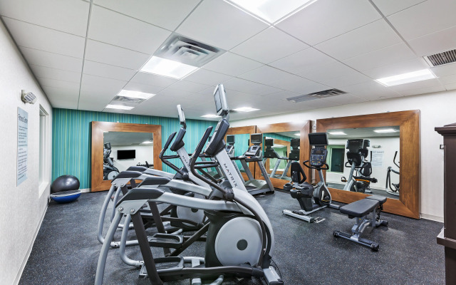Holiday Inn Express & Suites Coffeyville by IHG