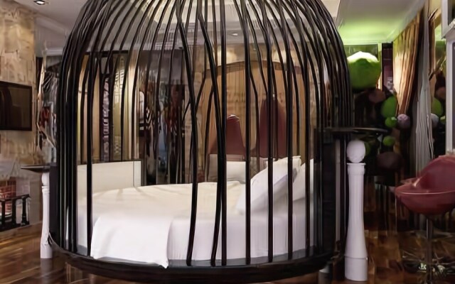 Tata Theme Hotel
