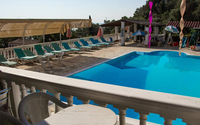 Tasteful apartment in Mpenitses with shared pool