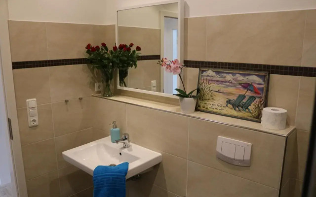 Ferienwohnung Arp 2D mit Terrasse und Parkplatz
