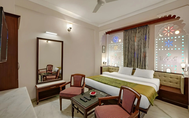 Hotel Raj Palace By Howard