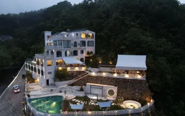 Chongdugou Mochi B & B
