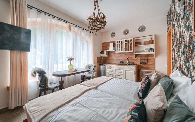 Rich Witch Villa&SPA