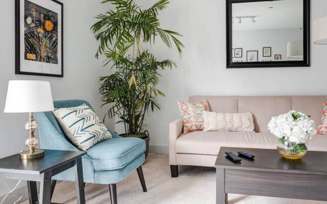 3rd Ward One Bedroom with Patio