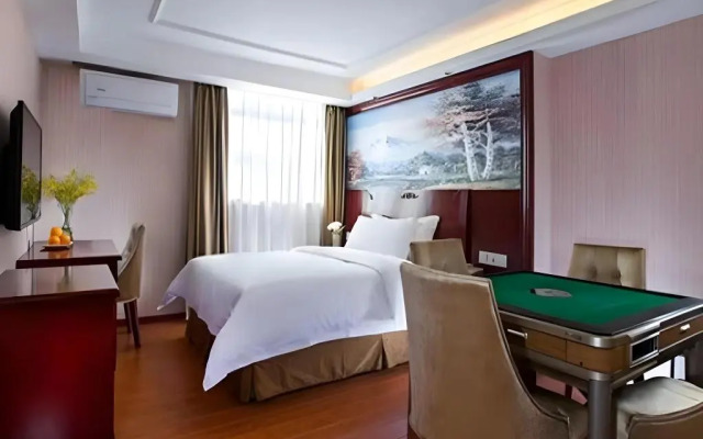 Vienna Hotel Shenzhen Guanlan Guanguang Road Fushikang Branch