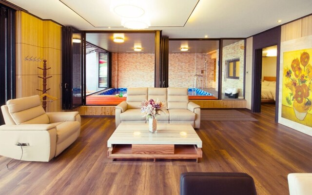 Sun&Moon Pool Villa