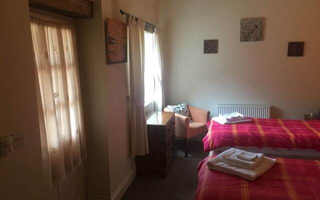 The Dickleburgh Crown