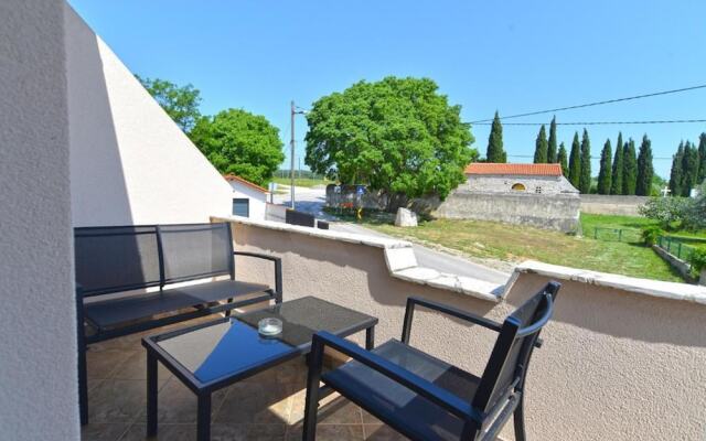 Apartments Maro