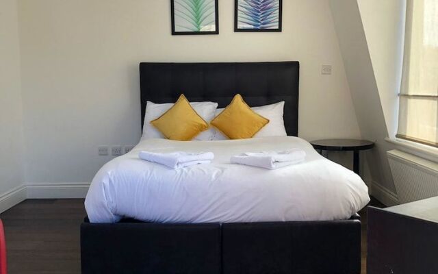 Hans road Apartment