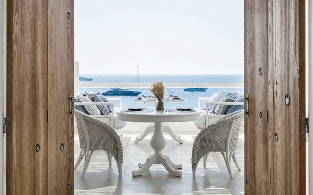 Mykonos Blu Grecotel Boutique Resort